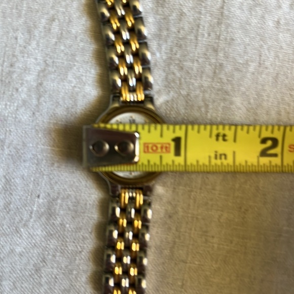 Seiko gold and silver watch with date display. - Picture 10 of 12